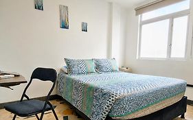 Room cerca al aeropuerto